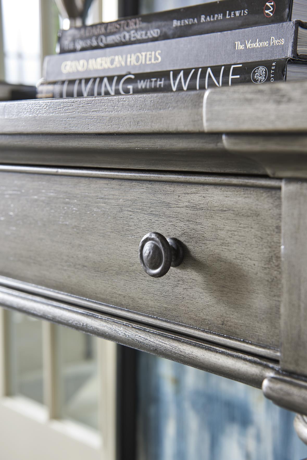 Lexington Oyster Bay 717869 Sands Point Sideboard in Pelican Gray